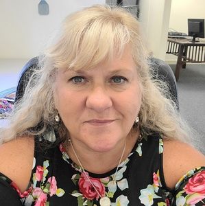 Meet your Posher, Tina